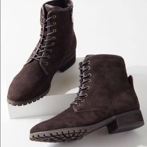 Blondo Suede Brown Boots